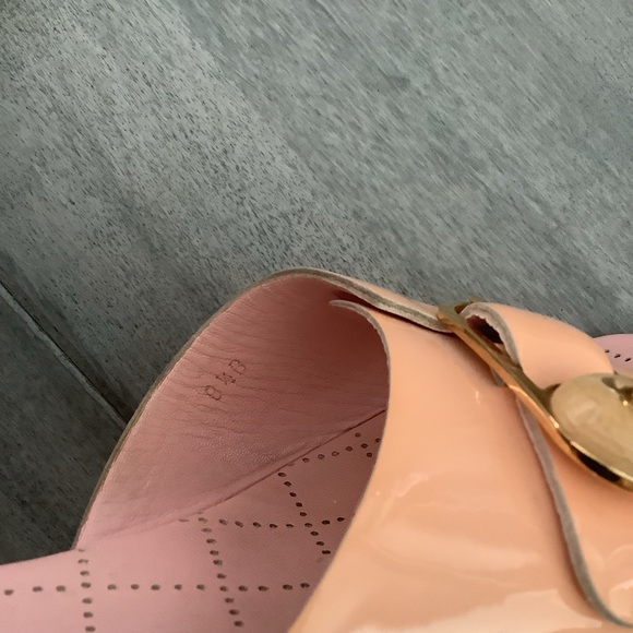 Chanel wooden slides sandals like new - Picture 6 of 6